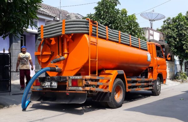 Sedot WC Sutojayan Blitar Terdekat